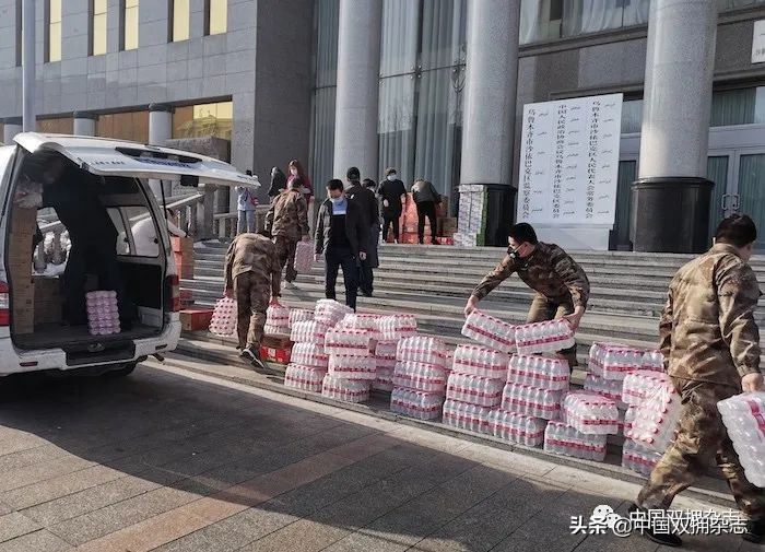 乌鲁木齐市疫情防控工作指挥部,军民同心抗击疫情