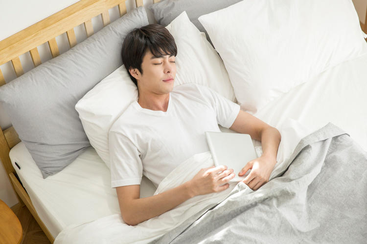 夏天适合什么样的被子和床单,夏天睡什么床品好