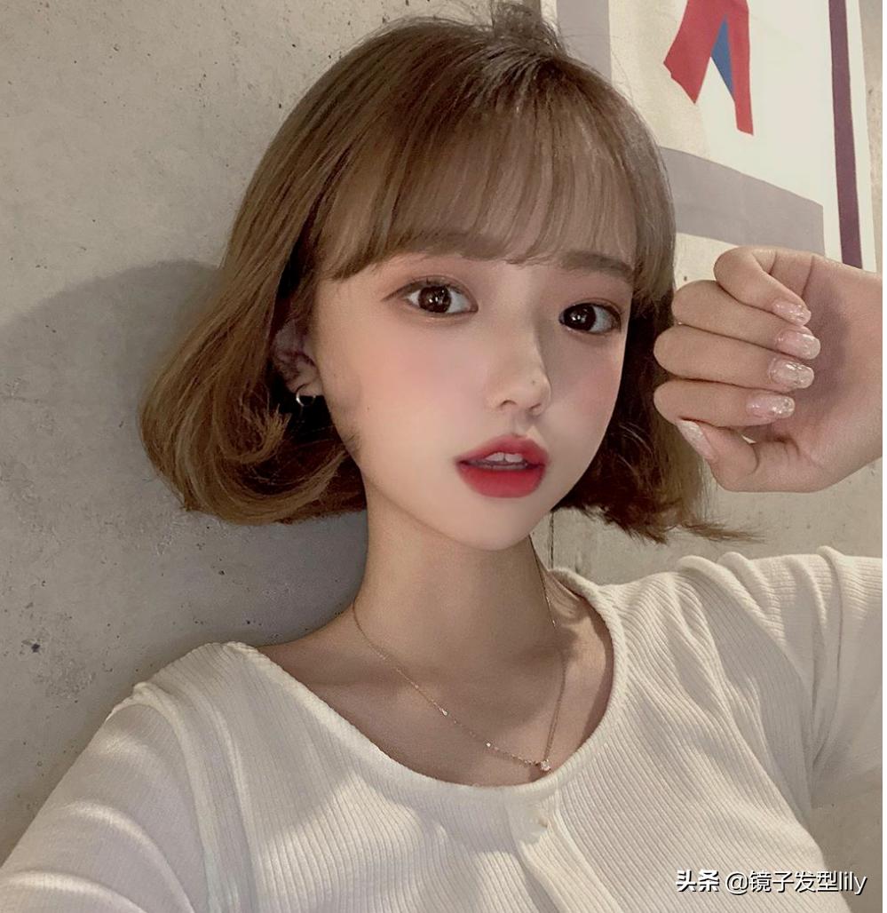 今年流行的发型显年龄小,今年必换的几款发型超级显脸小