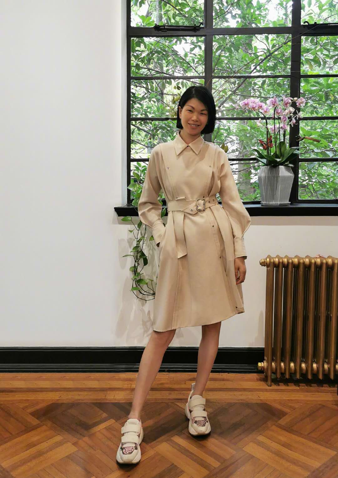 丑模吕燕近照曝光,“丑模”吕燕带娃现身