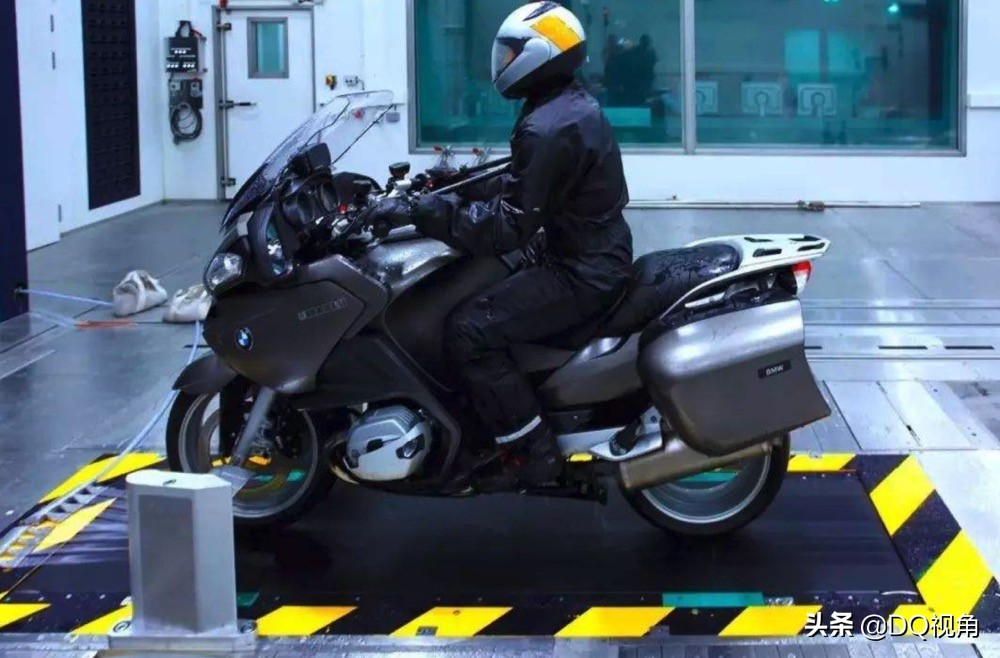 摩托长途骑行装备必备清单,雨天长途骑行摩托车注意事项