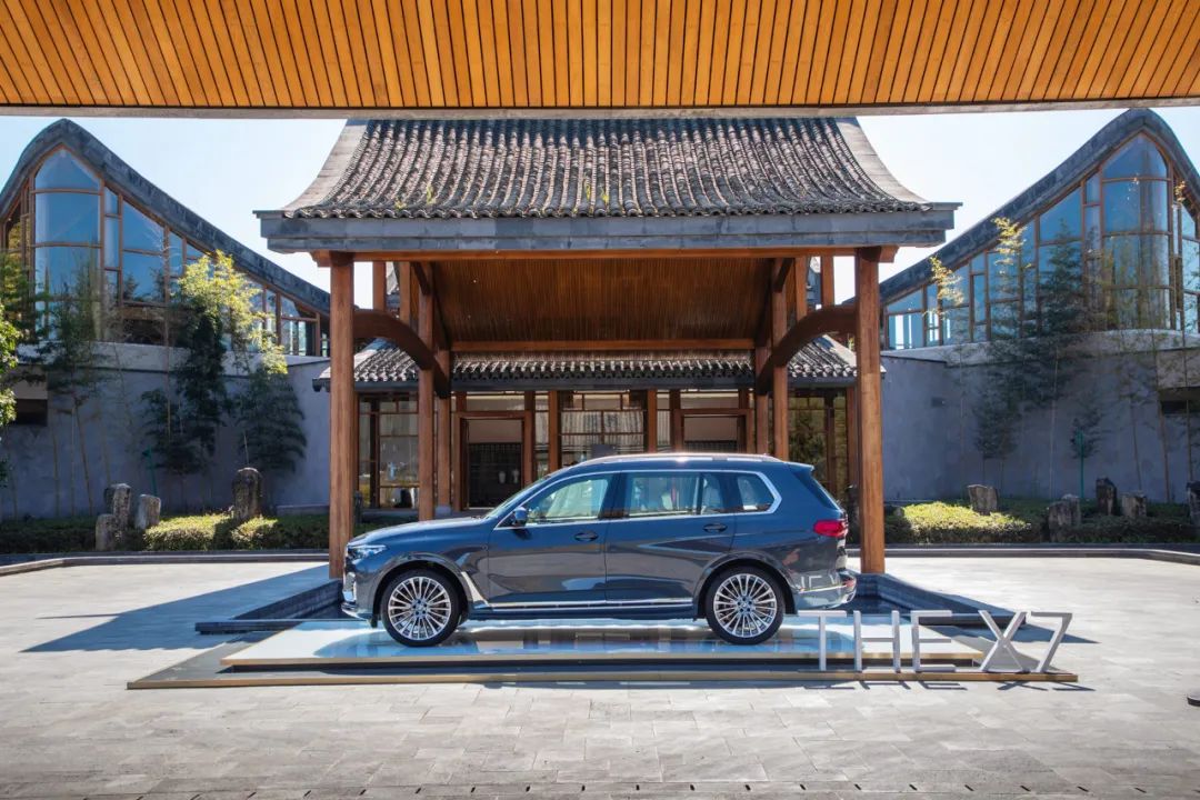 宝马7系和x7内饰哪个好,宝马7系和宝马x7哪个好