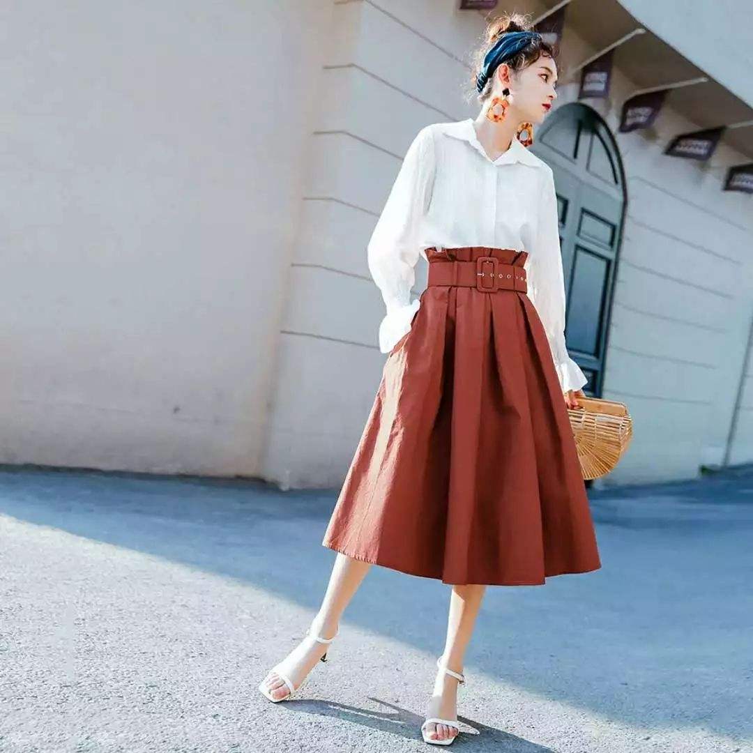 “偏胖”的女人，穿裙子尽量注意这5点，优雅得体，显瘦也很简单