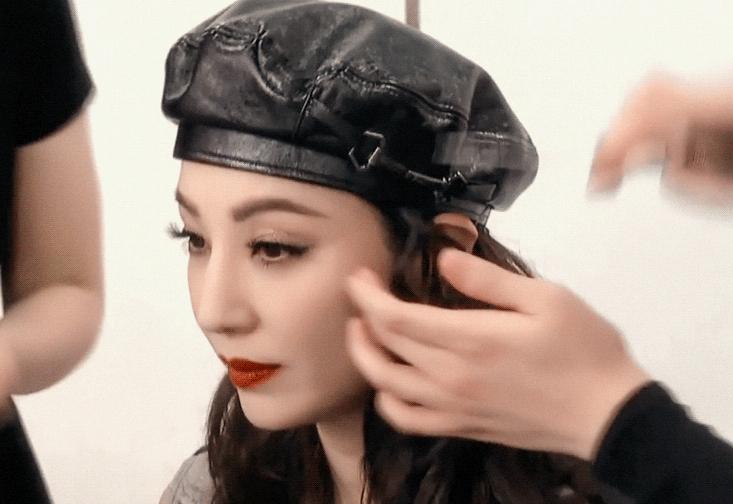 什么样的贝雷帽又显高级感又减龄,教你把贝雷帽戴好看时髦整个秋冬