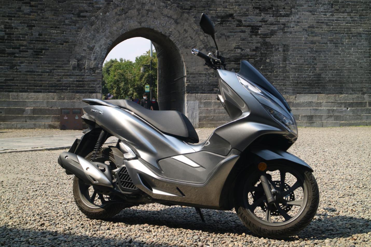 荆州古城游记视频,五羊本田pcx150国产的好不好