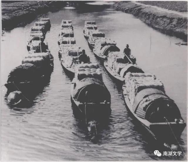 粜谷|用农船将稻谷运往粮管所，人们称之为“粜谷”