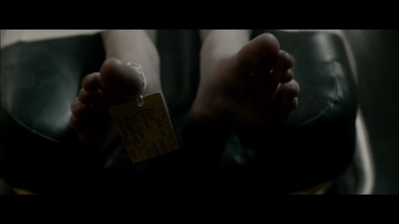 女主角竟是绝色女尸?含爱情、亲情的精彩惊悚片——《无名女尸》