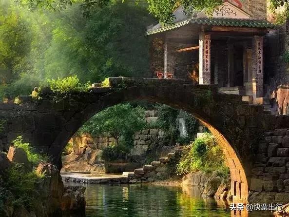 走遍所有古镇,走遍中国最美的十个城市