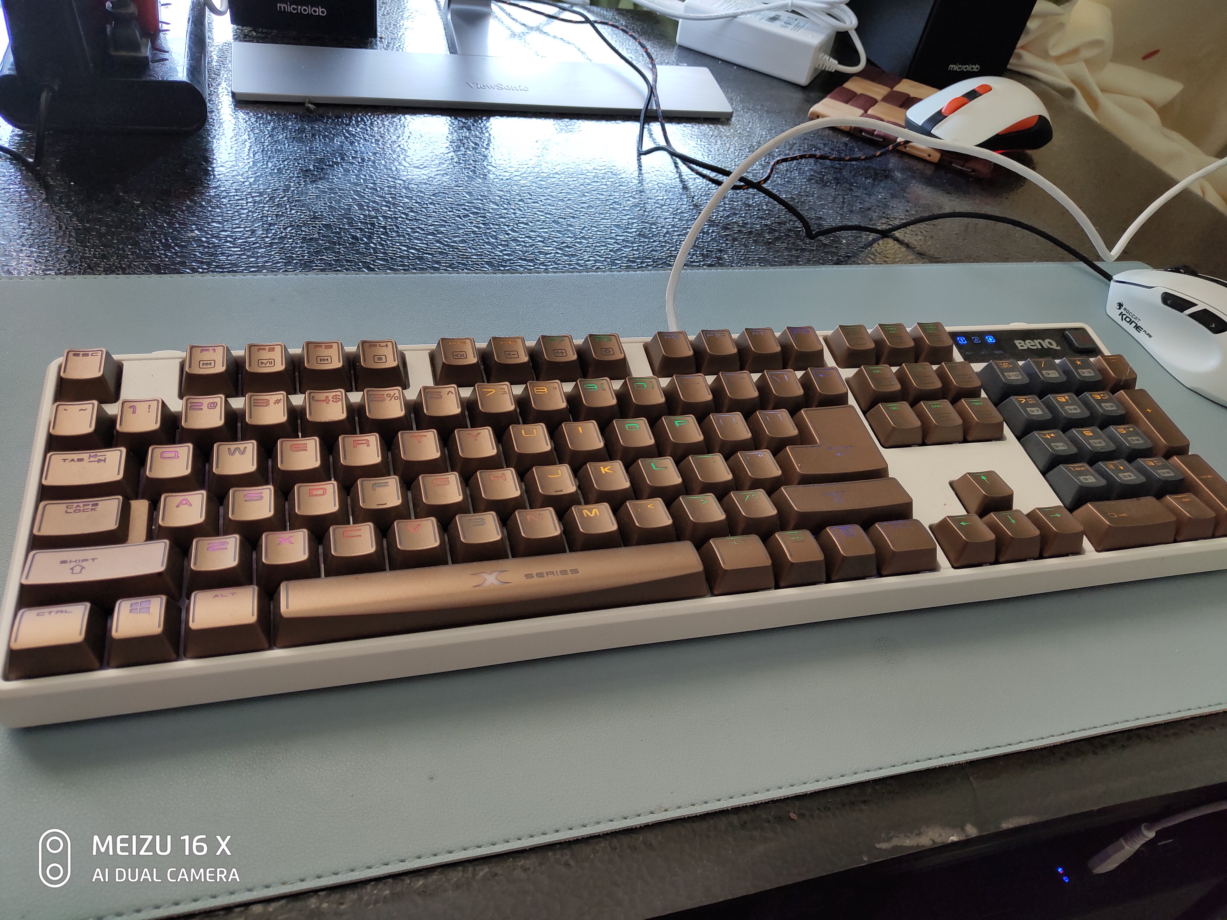 机械键盘ttc轴和樱桃轴有什么区别,樱桃键盘g80-3000s测评