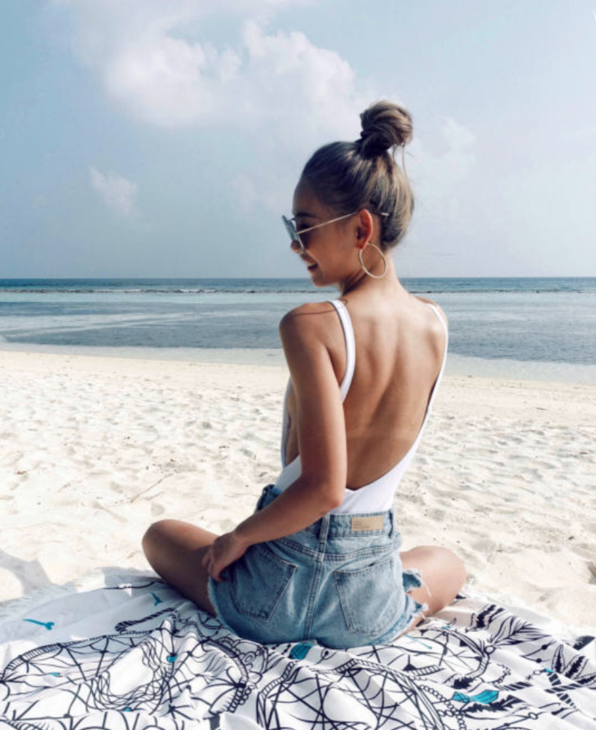 全世界都在美黑，你还在偷偷美白？吉克隽逸王菊教你如何“黑化”