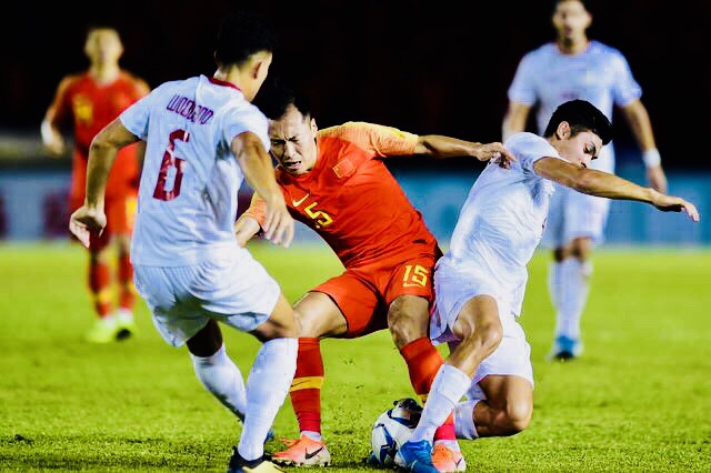 中国男足被业余球队打败,中国男足1-5被踢