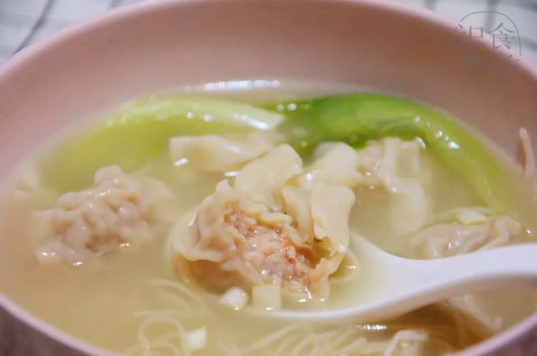 最地道的港式鲜虾云吞的做法,港式鲜虾云吞汤底不够鲜什么问题