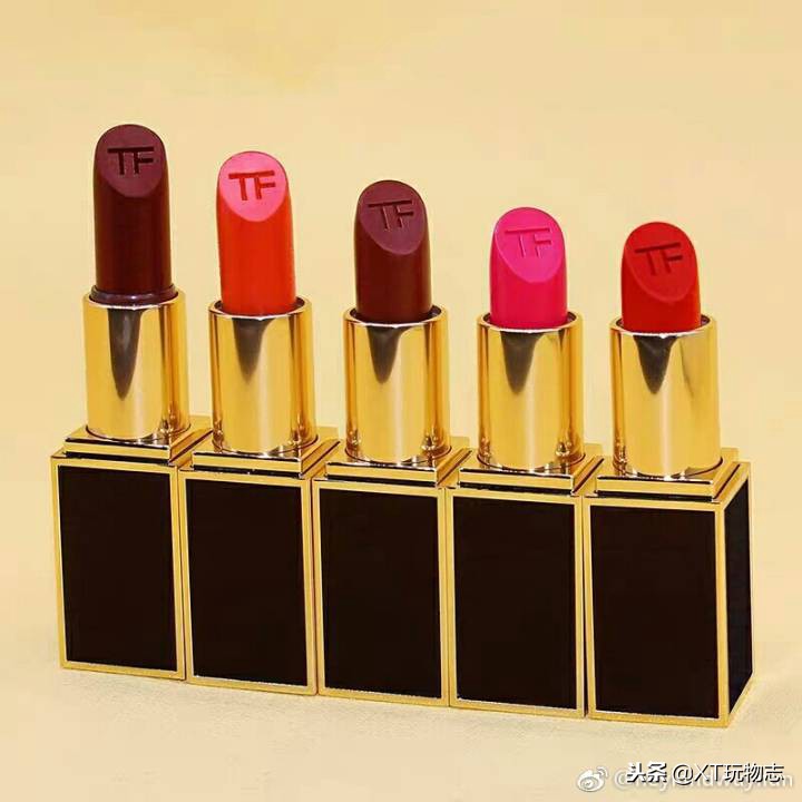 18岁送什么口红比较好,口红送什么颜色比较好