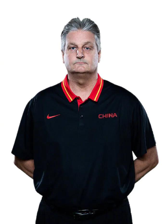 美国男篮c位定妆照,中国男篮赵睿定妆照