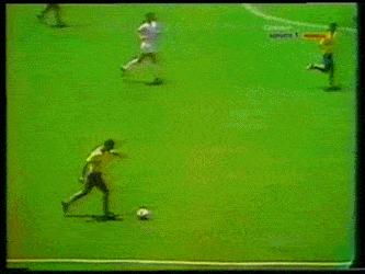 球王贝利效力过哪些俱乐部,球王贝利足球历史地位