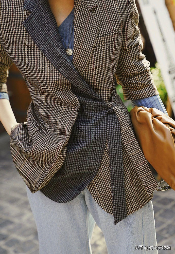 三木开衫搭配,三木同款卡其色毛衣开衫