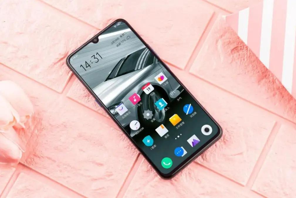 vivoiQOOU3评测：千元机带来更多惊喜