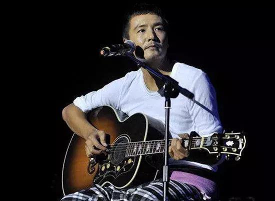 朴树哭泣唱送别,朴树的送别现场哭泣