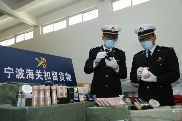 美宝莲被曝光,美宝莲化妆品事件