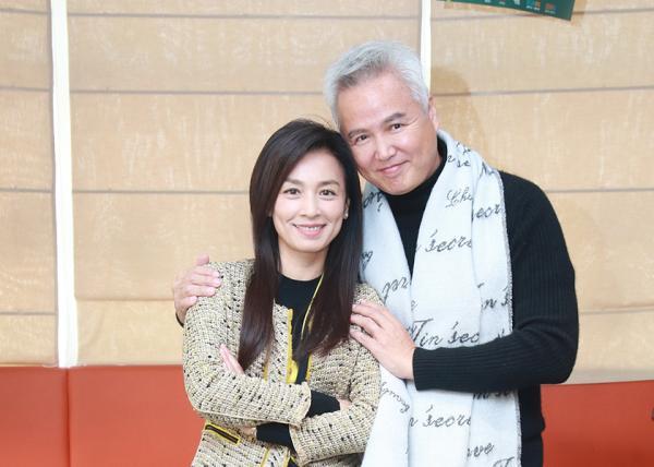 转型网红直播的10个女明星,4位网红转型成明星后现状