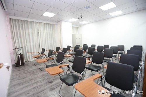 哈市小儿推拿师培训班,哈尔滨爱月宝小儿推拿培训