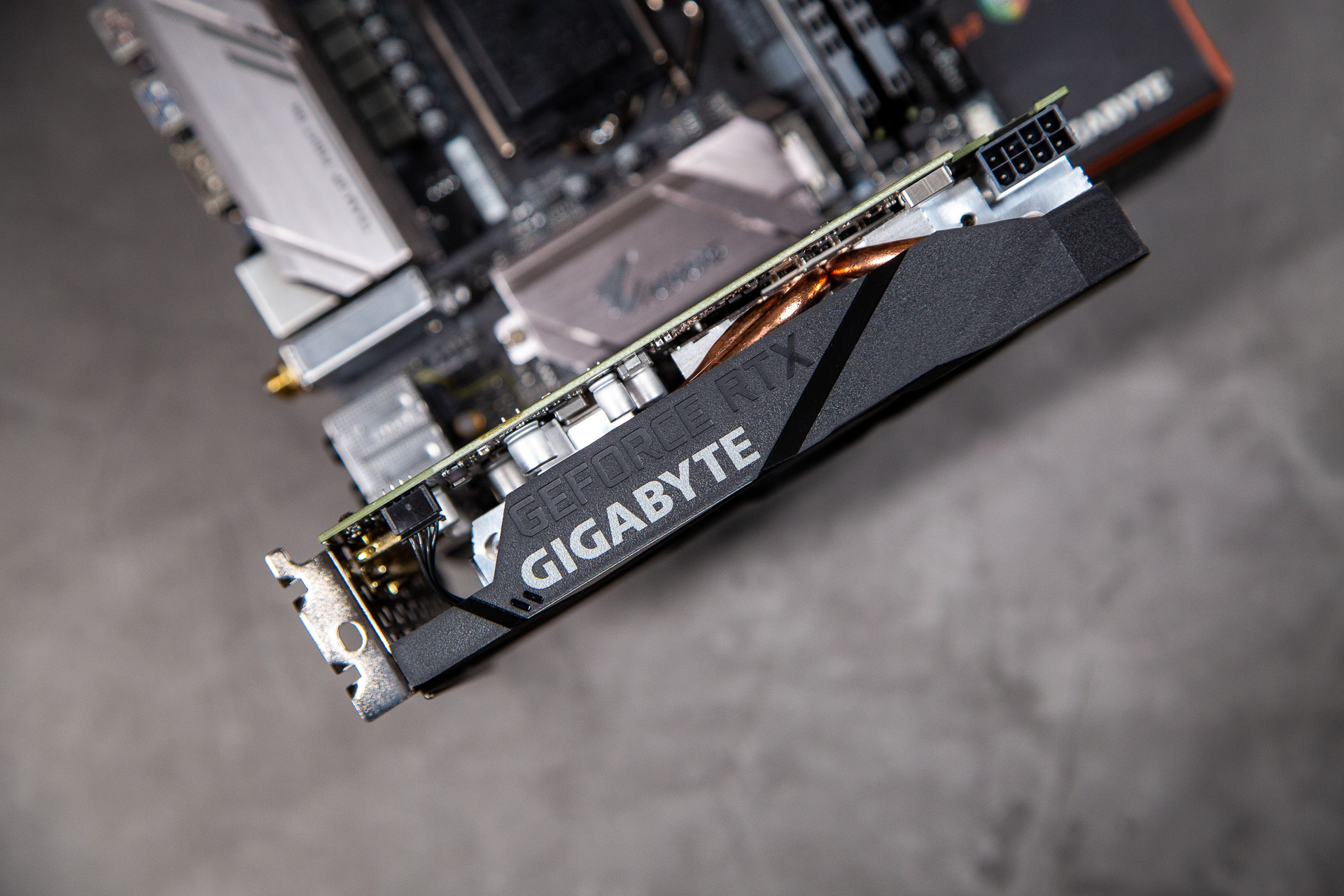 怎么打造一个itx电脑主机,自己装个itx小电脑