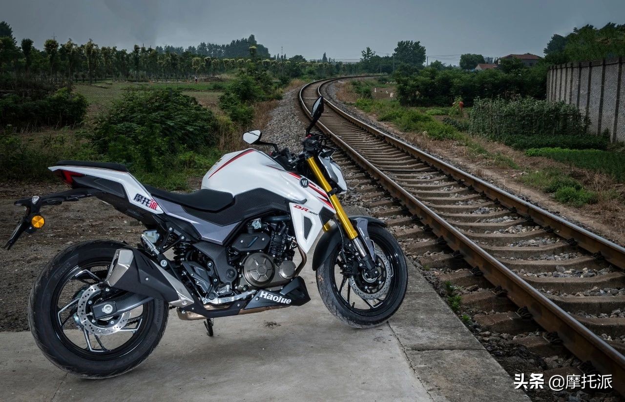 到手价三万左右的摩托车,豪爵dr300最新评测