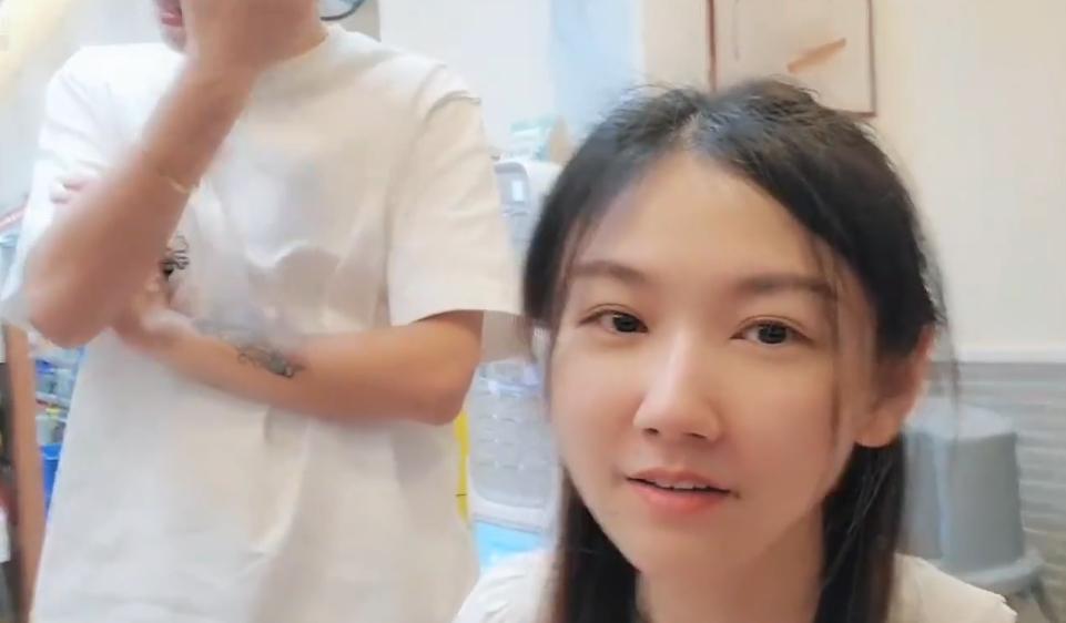 彻底退休了！LOL传奇女神小苍放弃一切，最后一句是没整容