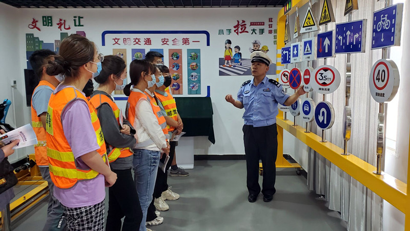 【文明交通进驾校】民勤公安交警走进天顺驾校开展暑期交通安全宣传活动丨强担当除隐患防事故保安全