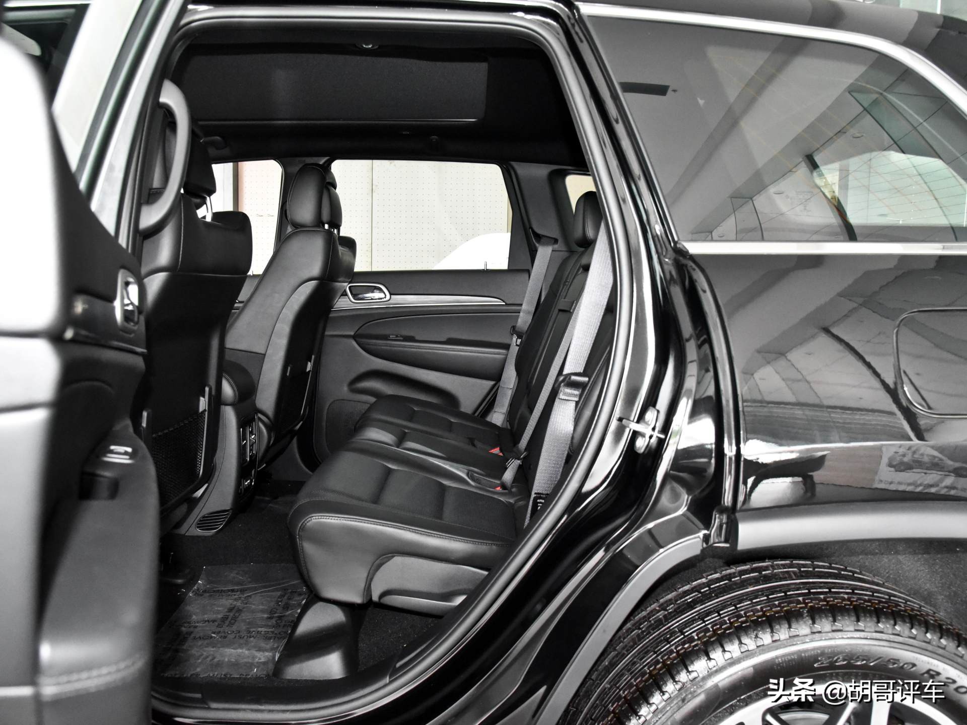 老款吉普jeep大切诺基,60-70万的吉普