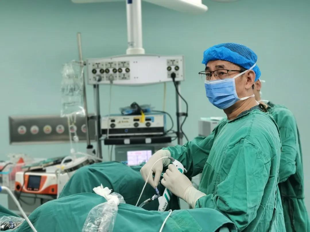 输尿管软镜碎石术安全么,输尿管软镜碎石术难受吗