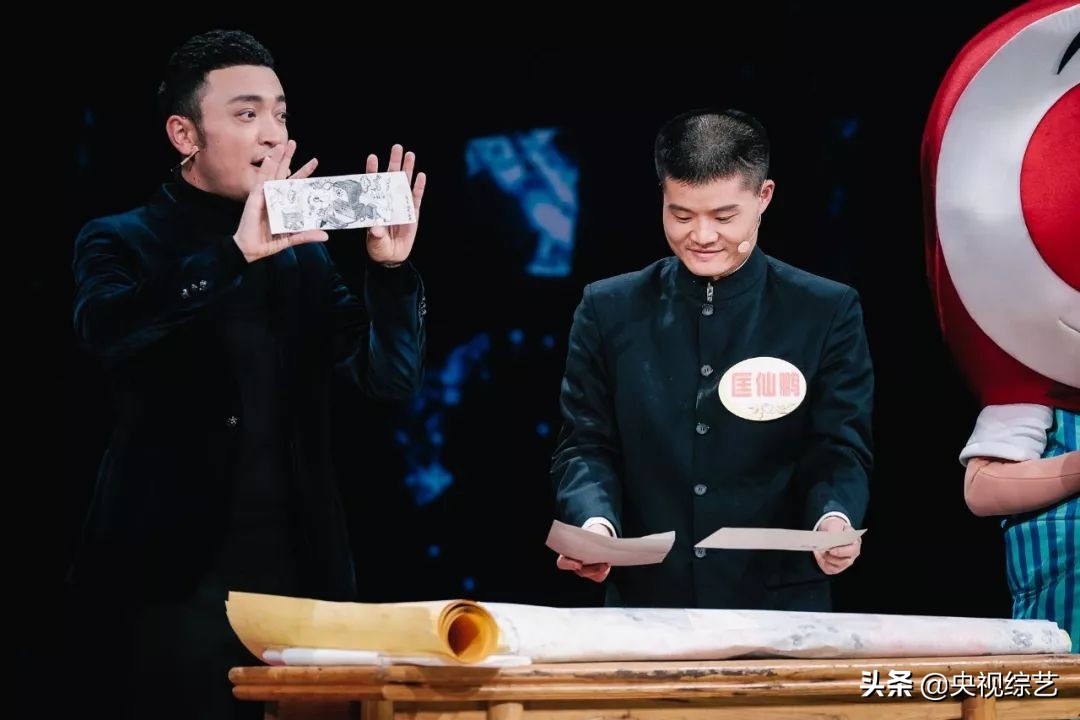 大腿颠球100下,10岁少年创造一小时交替颠球纪录