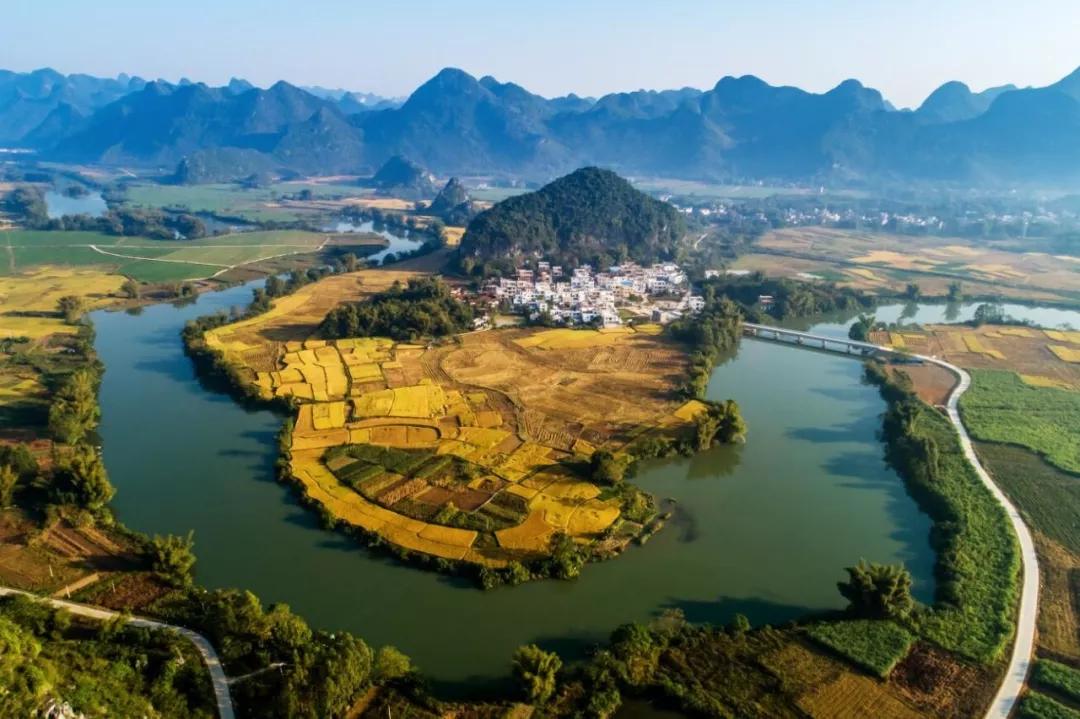 国内最适合一个人旅行的20个地方,一个人自驾旅行累了想回家