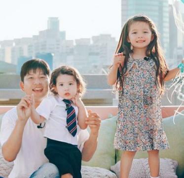 朴建厚朴娜恩三姐弟ins,朴娜恩朴建厚是亲姐弟吗