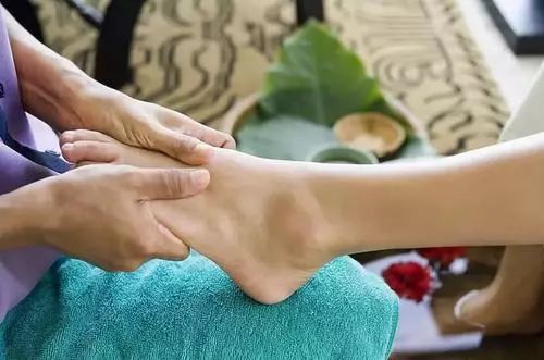 按揉脚方法,揉脚手法