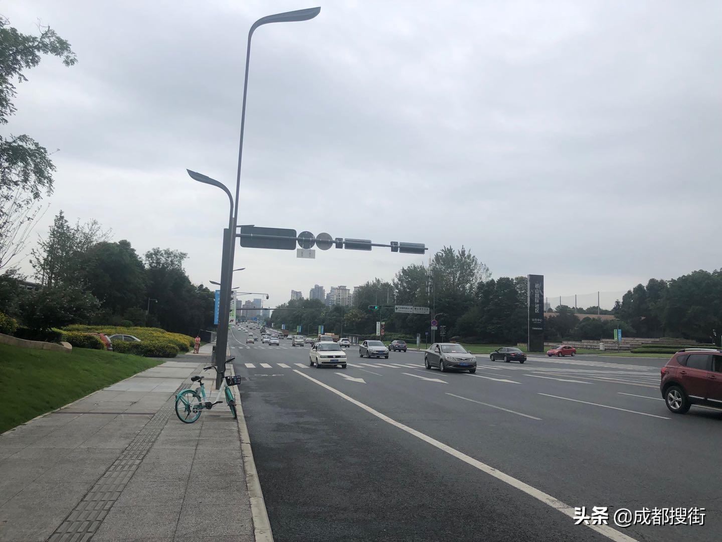 成都麓山大道一段噪音大,成都天府新区麓山大道二段