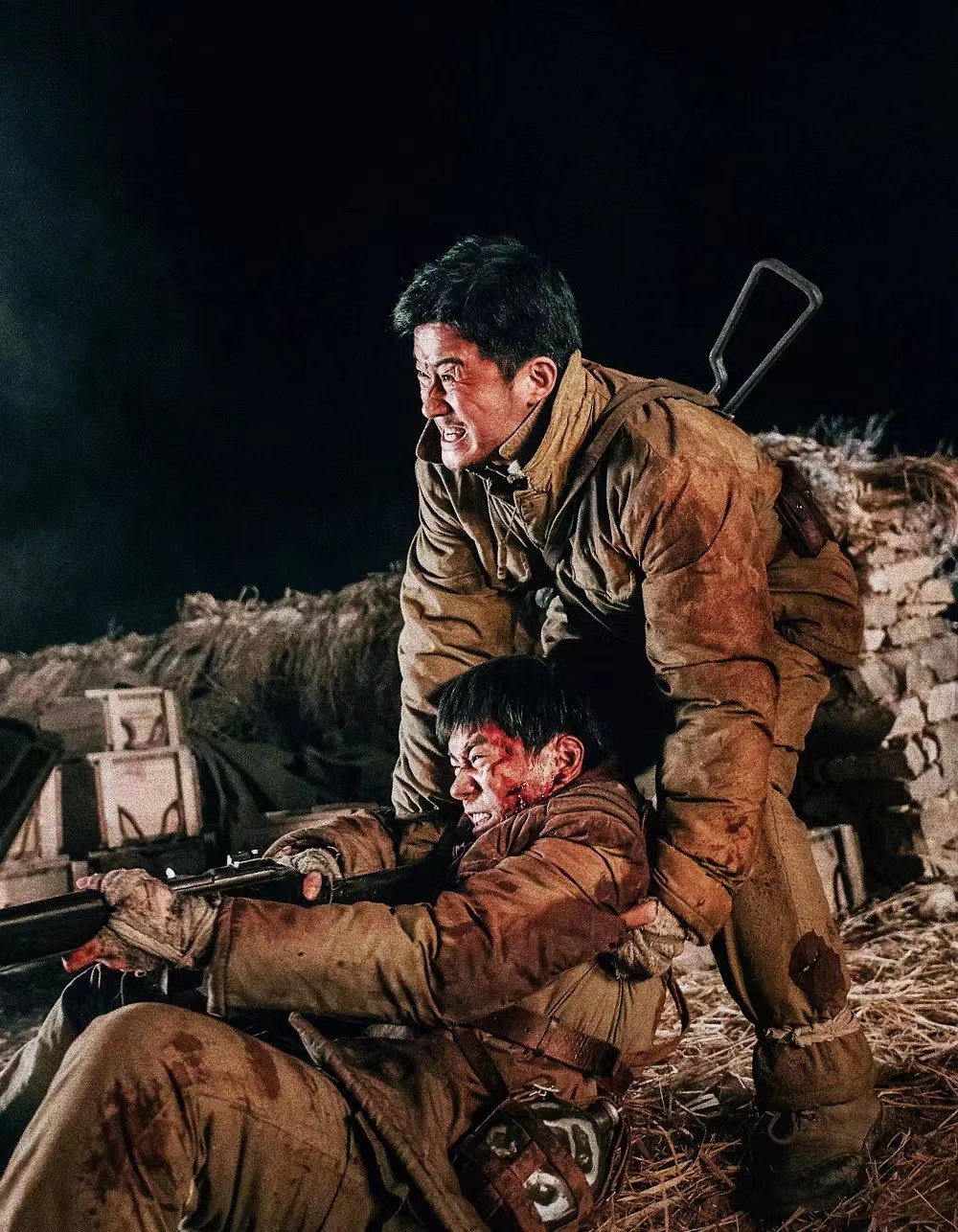 一批演员两部电影,名利双收,《长津湖水门桥》博纳打的是翻身仗