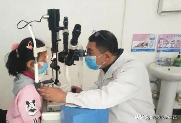 两岁半宝宝一直揉眼睛是结膜炎吗,十个月宝宝过敏性结膜炎晚上揉眼