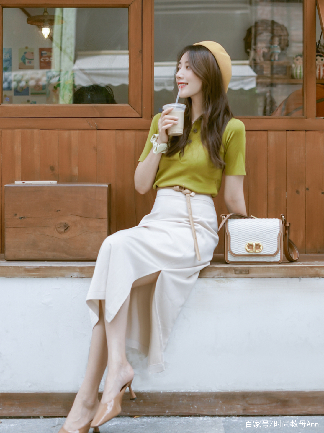 搭配高腰阔腿裙的上衣,短高腰裙的搭配夏