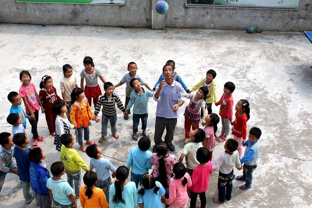 2023黑龙江省属公费师范招生数量,哈师大免费师范生去向