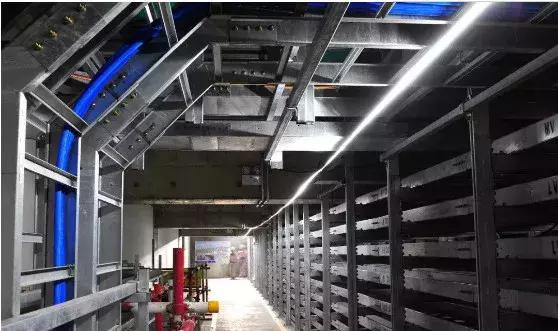 电缆桥架安装的施工方案,弱电桥架跨接线的安装标准