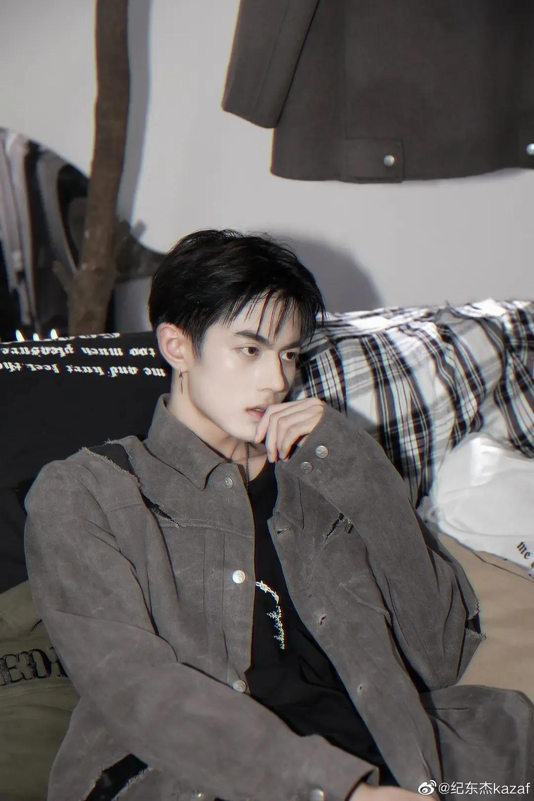 青3最新选手名单,肖战王一博丁禹兮三人头像