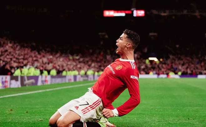 36岁老将狂追足球,36岁狂追小伙子