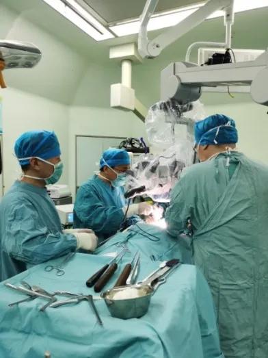 脊柱外科微创融合,脊柱外科微创手术成功案例