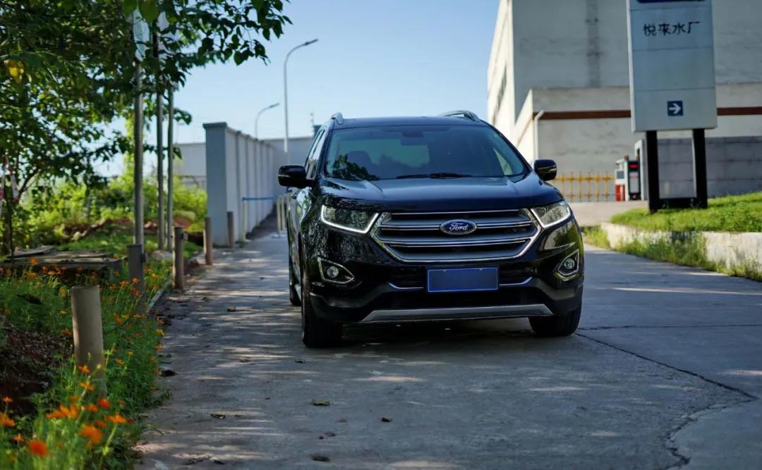 负重前行的路上也要心存美好,负重前行方能完成使命