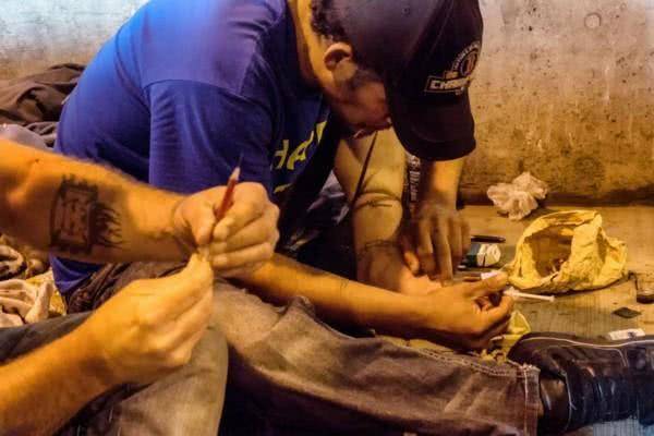 为什么在开放的荷兰，全世界都违法的事情在这里都合法？