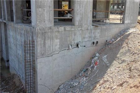 房子地基下沉有什么方法解决,楼房地基下沉应该怎么办