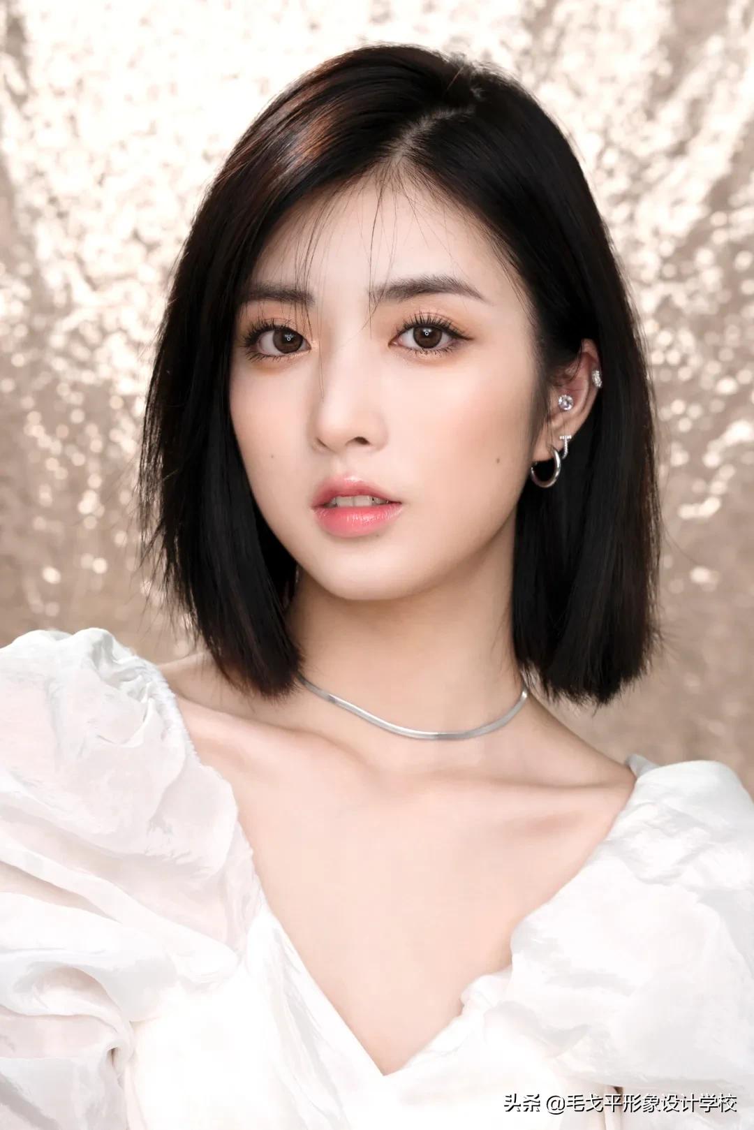 女明星是怎样处理脸上的痣,圆脸如何点痣好看