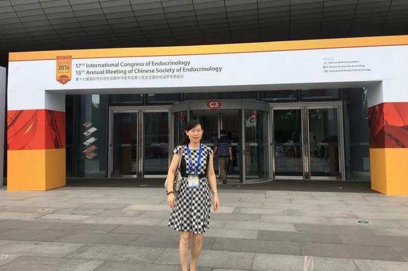 致敬医德高尚的医生,致敬医生英雄事迹