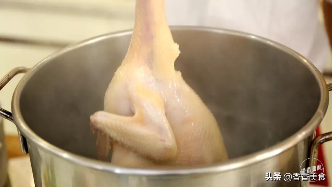 不炒不炸蒸着吃的做法,脆皮鸡怎么做才不腻